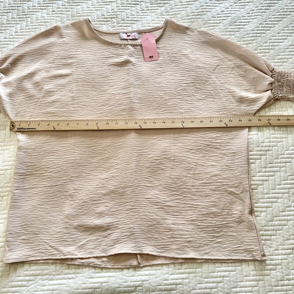 NWT C+D+M Collection 3/4 Sleeve Summer Top Loose Fit Beige Size Medium - Picture 5 of 6